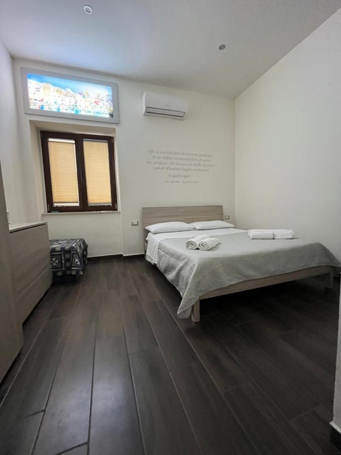 Beb Pisadog Bed & Breakfast Napoli Bagian luar foto